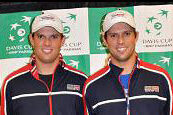 Bryans Bring Juniors To Davis Cup